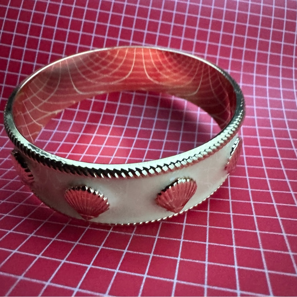 Lily Pulitzer shell enameled bangle braclet